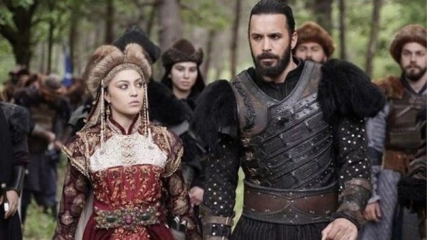 Alparslan Büyük Selçuklu Dizisi Bitiyor, Selahaddin Eyyubi Dizisi Başlıyor! TRT'nin Yeni Yüzü Uğur Güneş Oluyor! Meğer Barış Arduç…