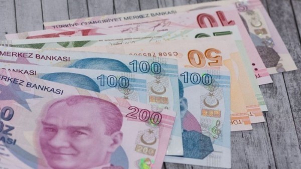 Aile destek ödemelerinde yeni gelişme: Süre uzatıldı! Çocuklulara 650 TL, ihtiyaç sahiplerine 1250 TL ödenecek!