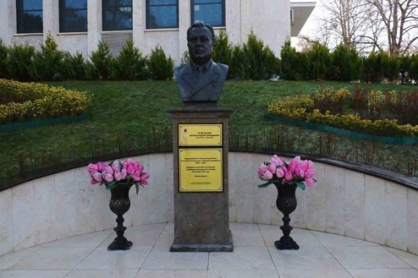  Suikasta uğrayan Rus Büyükelçi Andrey Karlov ölüm yıl dönümünde Ankara'da anıldı