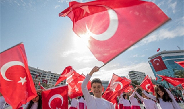 İzmir'de 23 Nisan Coşkuyla Kutlanacak!
