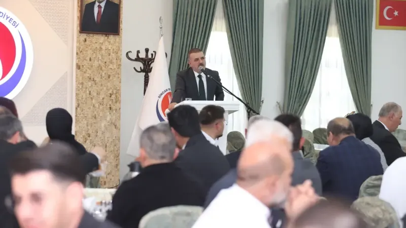 Sincan Belediye Başkanı Ercan Kültür Evi'nde muhtarları ağırladı
