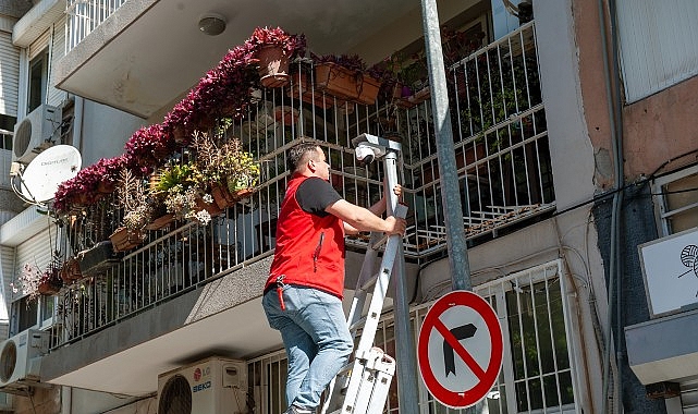 Karşıyaka'da Yeni Nesil Kamera İle Temizlik Mücadelesi
