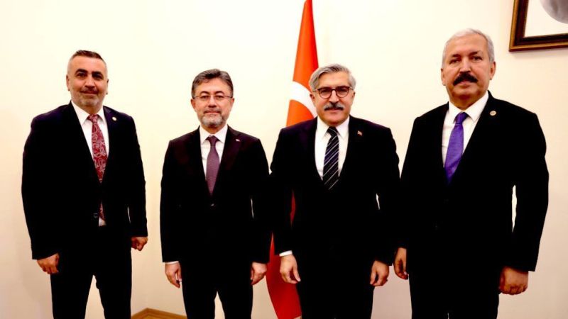  Hatay Milletvekili Yayman çiftçilerin sorunlarını ve taleplerini Bakan Yumaklı'ya iletti