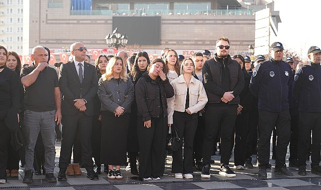 Atatürk’ü Anma Töreninde Duygusal Anlar Yaşandı