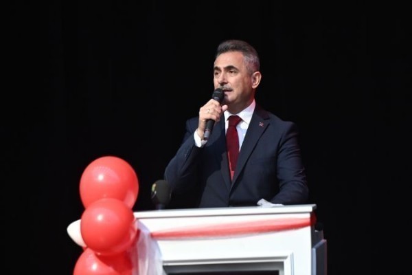Mamak'ta, yer gök bayrak oldu!