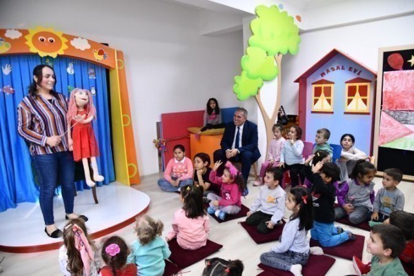  Ankara'da, Bebek ve Çocuk Kütüphanesi’nde kahkaha dolu anlar