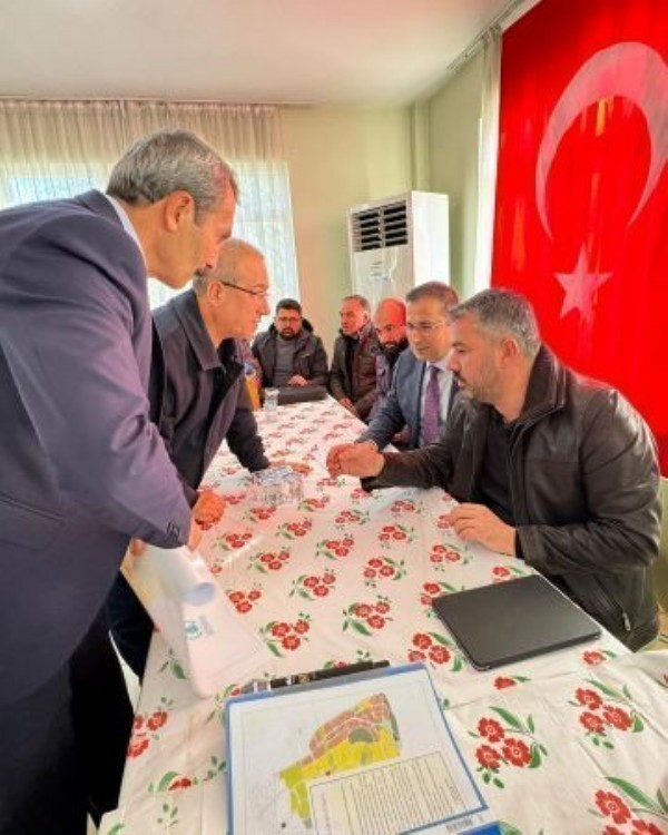  Pursaklar’da tapu sevinci! Vatandaşlara imar tapuları dağıtıldı