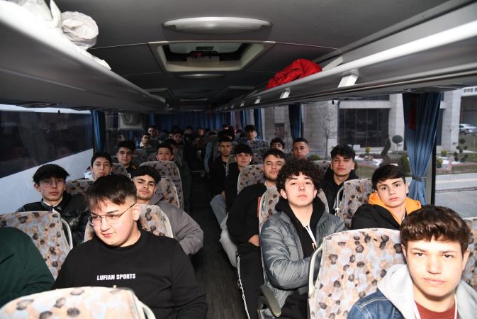 Pursaklar’da gençler Kapadokya'ya kampa gidiyor!