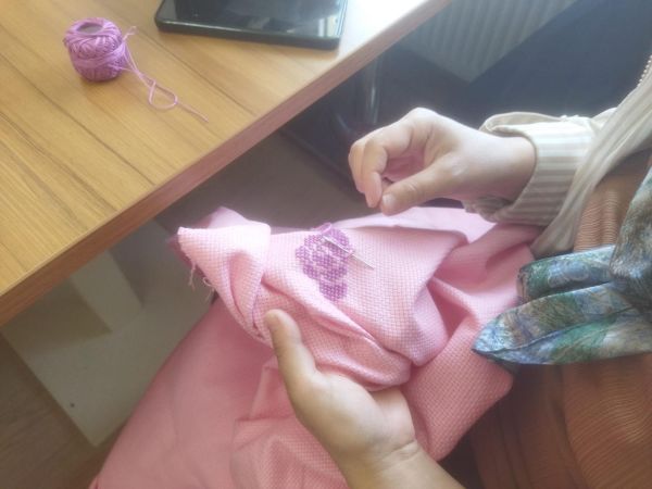 Sincanlı hanımlar yeteneklerini ilmek ilmek işliyor