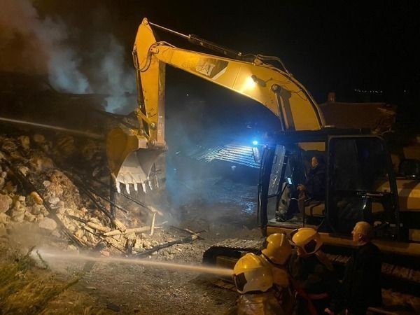  Ankara'da, ahır alev alev yandı!