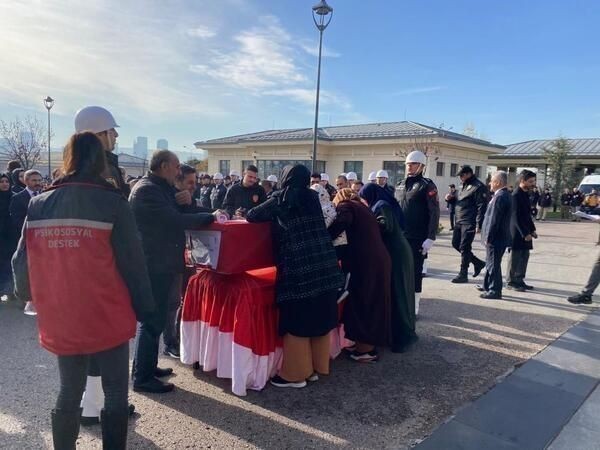  Ankara'da, trafik kazasında şehit olan Bakan koruması polis memuru için tören düzenlendi