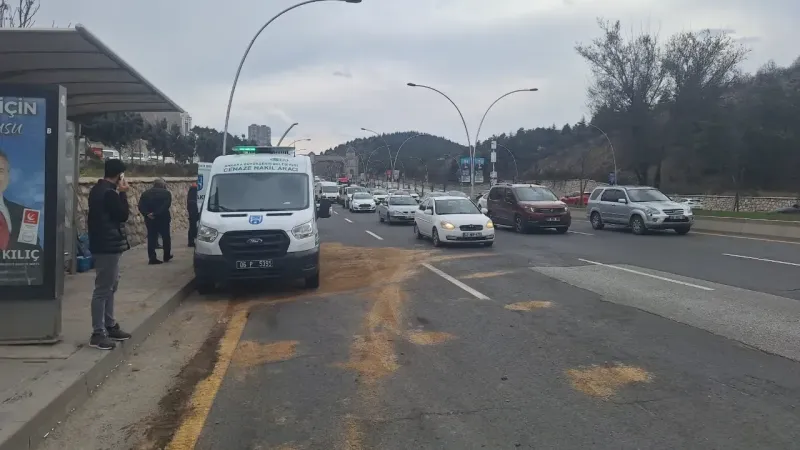 Ankara'da minibüs belediye otobüsüne arkadan çarptı: 1 kişi öldü!