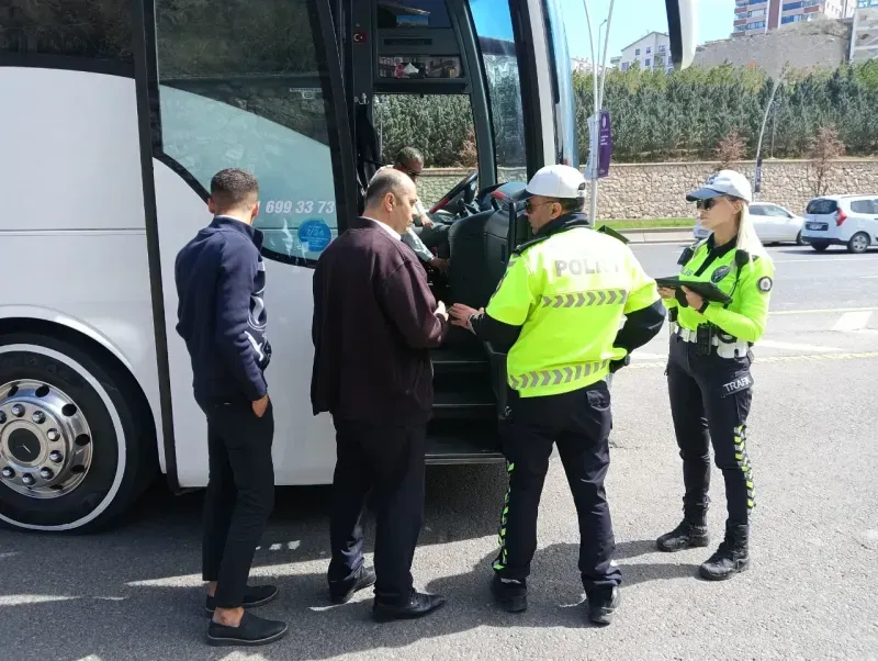 Ankara'da bayram trafiği denetimi başladı