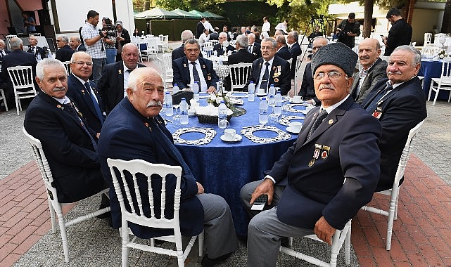  Başkan Aydın şehit yakınları ve gaziler ile bir araya geldi