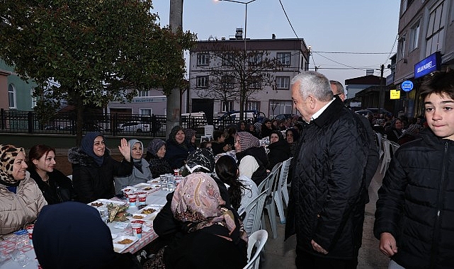 Başkan Gökçe'de İftar Sofrasını Şereflendirdi
