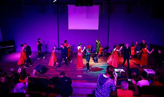 Didim'de Sevgi Temalı Unutulmaz Gece Eğlencesi