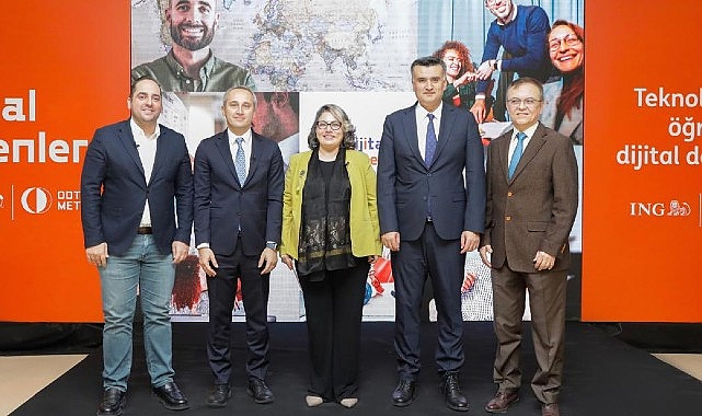  Dijital Öğretmenler projesiyle teknoloji ile güçlenen öğretmenlerle dijital dönüşüme destek