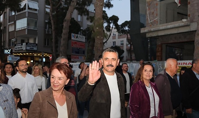 Dikili'de Dünya Dans Günü Coşkuyla Kutlandı