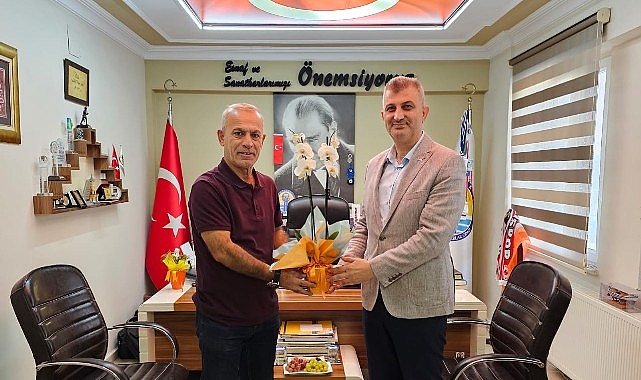  Gölcük Belediye Başkanı Ali Yıldırım Sezer, Ahilik Haftası kapsamında Gölcük Esnaf ve Sanatkârlar Odası'nı ziyaret etti.