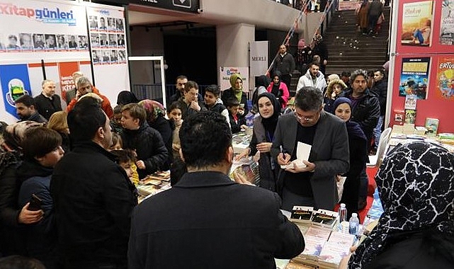  İnegöllüler Kitap Fuarında Yazarlarla Buluşuyor