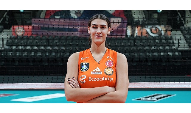 Karmen Aksoy Eczacıbaşı'na transfer oldu!