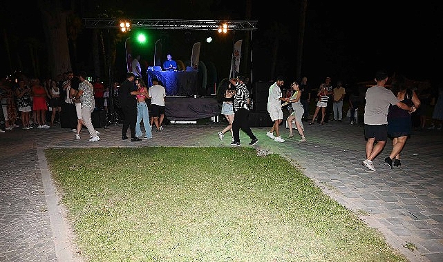 Kemer'de Unutulmaz Latin Dans Gecesi!
