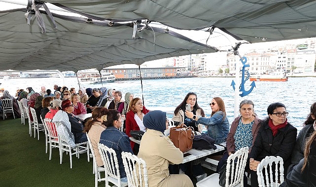 Kadınlar Boğaz Turu'nda Tarihi Keşfetti!