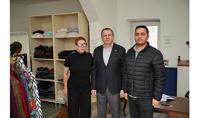 Ayvalık'ta Sosyal Market ile İhtiyaçlar Karşılanıyor