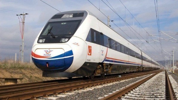 Ankaralılar artık 3,5 saatte İzmir’e ulaşacak! Ankaralıları sevindirecek YHT projesi yakında tamamlanacak…