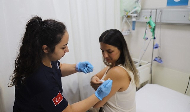  Muğla Büyükşehir Belediyesi, ücretsiz HPV aşısı desteği ile vatandaşların yanında olmaya devam ediyor.
