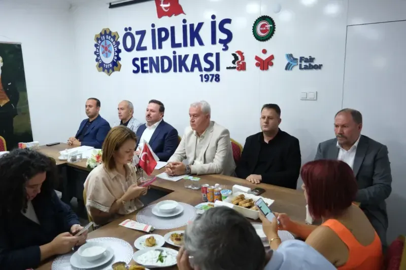Öz İplik İş Sendikası'ndan basın mensuplarıyla geleneksel 24 Temmuz buluşması