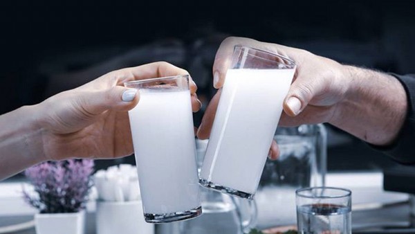 Güncel Rakı Fiyatlarına Okkalı Zam! Artık Herkes Ayık Kalacak! Efe Rakı, Yeni Rakı kaç TL İşte 35'lik, 50'lik, 70'lik, 100’lük Rakı Fiyat Listesi