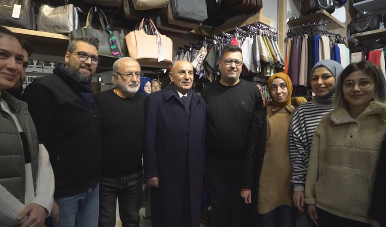 Cumhur İttifakı Ankara Adayı Turgut Altınok, Kızılay'daki esnafları ziyaret etti!