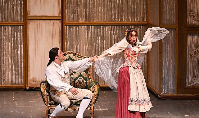 Mozart'ın Figaro'su İZDOB ile Yeniden Sahneye Çıkıyor!