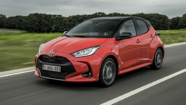 Toyota  Temmuz Ayı Fiyatları Belli Oldu! 100 bin TL'lik zam duyurdu! İşte 2023 Temmuz Toyota Corolla, Yaris, C-HR ne kadar oldu?