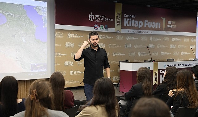 Eğitimciler Kitap Fuarı'nda Gençlerle Buluştu!