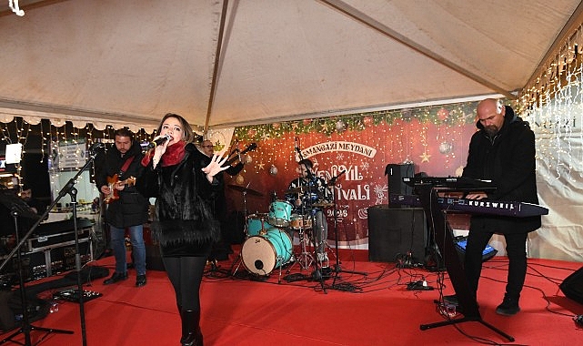 Osmangazi'de Yeni Yıl Coşkusu! Ecem Boyacı Sahne Aldı